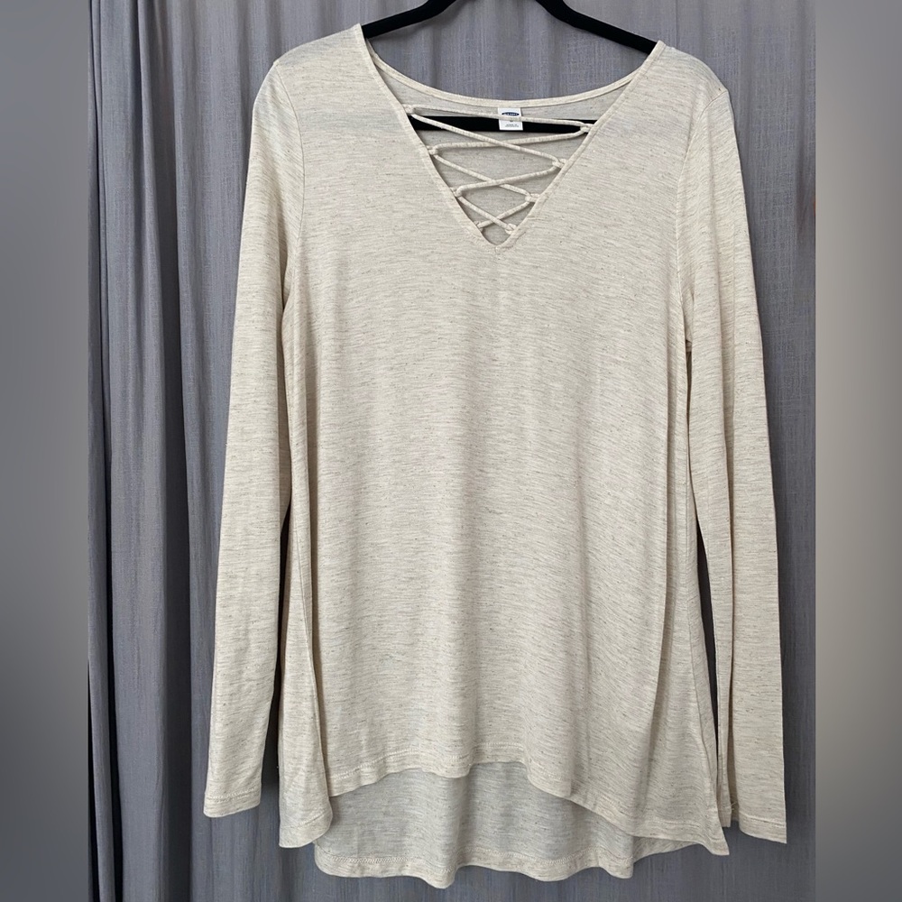 Old navy long sleeve T-shirt